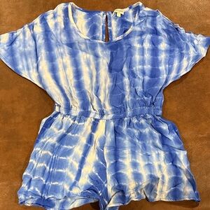 Splendid size 7-8. Silky blue tie dye romper